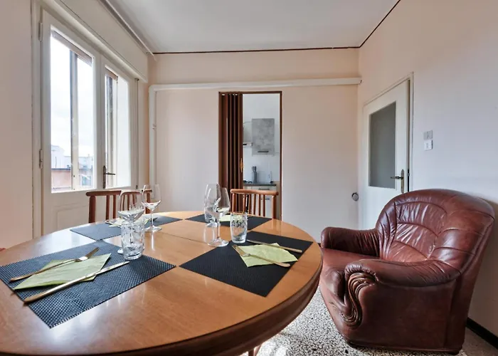 2 Bedroom Apartment Mestre Train Station