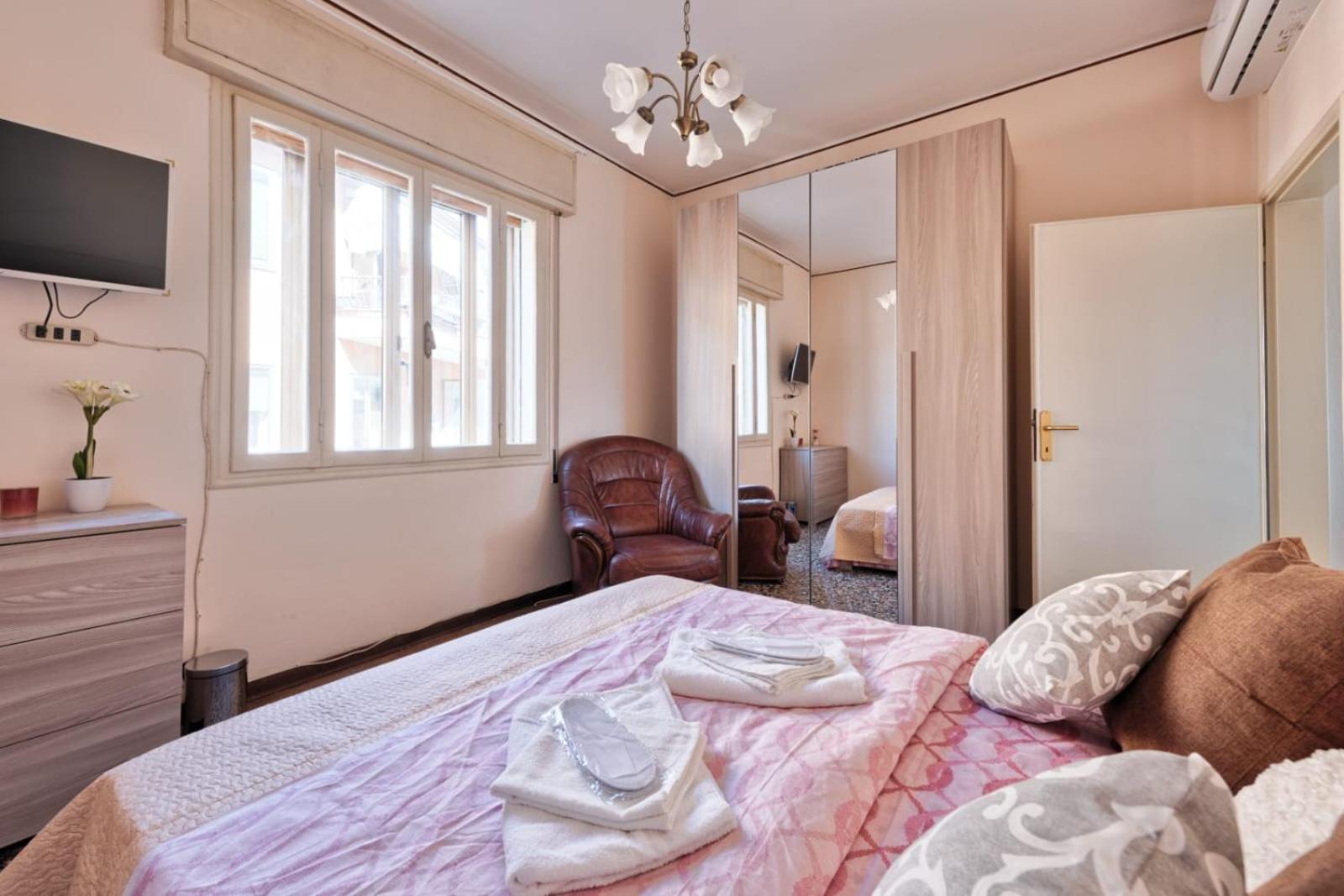 2 Bedroom Mestre Train Station * Venedig